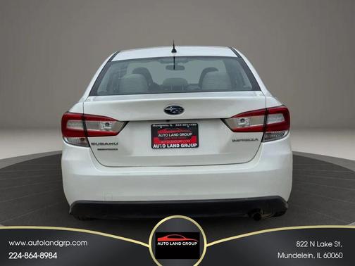 Crystal White Pearl 2019 Subaru Impreza 2.0i