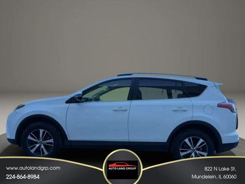 Super White 2017 Toyota RAV4 XLE