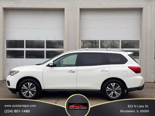 2017 Nissan Pathfinder SL