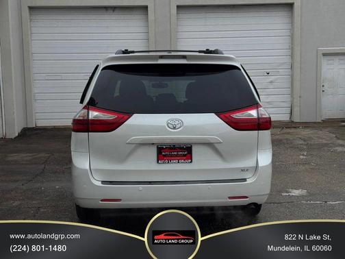 2017 Toyota Sienna XLE Premium