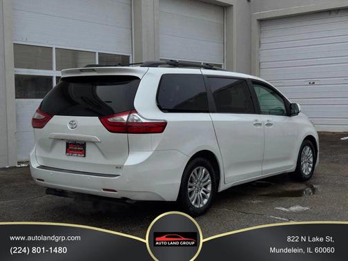 2017 Toyota Sienna XLE Premium