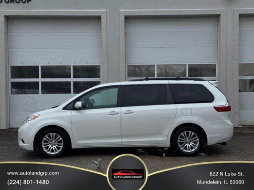 2017 Toyota Sienna XLE Premium