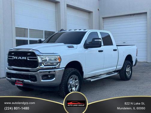 2023 RAM 2500 Tradesman Crew Cab 4x4 6'4' Box
