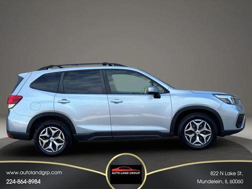 Ice Silver Metallic 2019 Subaru Forester Sport