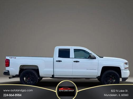 Summit White 2017 Chevrolet Silverado 1500 Custom