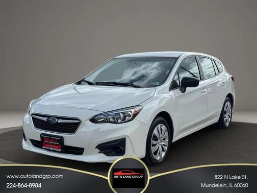 Crystal White Pearl 2019 Subaru Impreza 2.0i