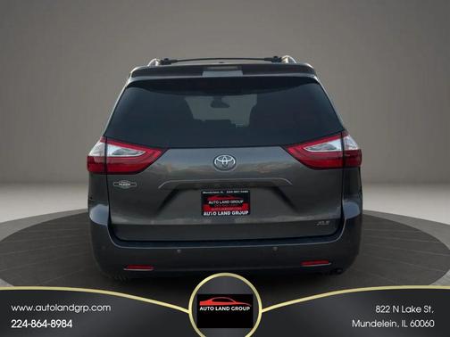 2017 Toyota Sienna XLE Premium