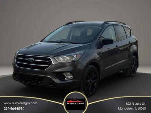 Magnetic Metallic 2019 Ford Escape SE