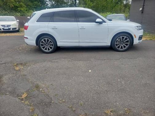 2017 Audi Q7 3.0T Premium