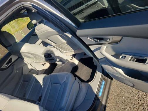 2018 Audi Q7 2.0T Premium Plus