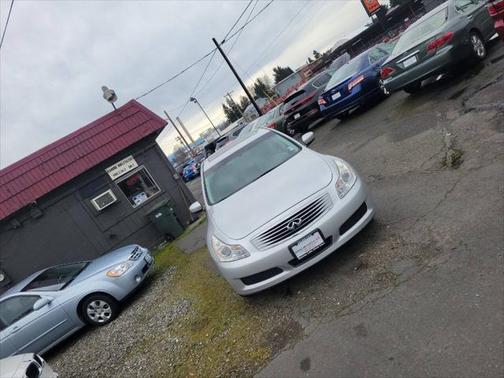 2009 INFINITI G37x Base