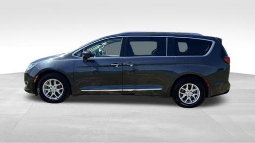 2020 Chrysler Pacifica Touring-L
