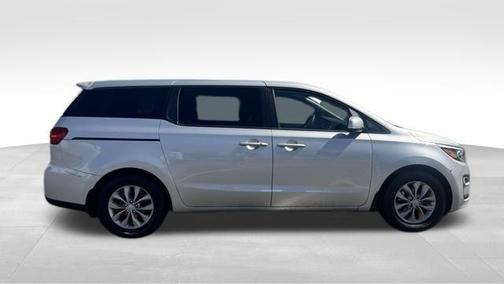 2020 Kia Sedona LX