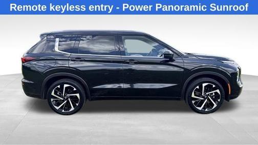 2022 Mitsubishi Outlander SEL