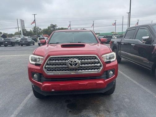 2017 Toyota Tacoma TRD Sport