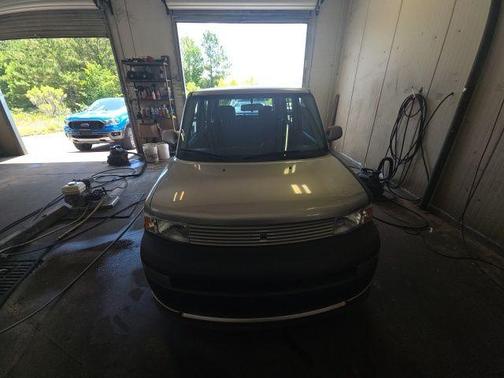 2005 Scion xB
