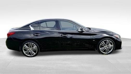 2015 INFINITI Q50 Sport