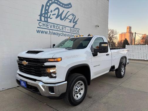 2025 Chevrolet Silverado 3500 WT