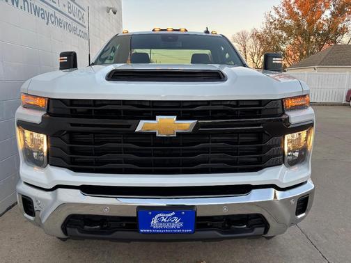 2025 Chevrolet Silverado 3500 WT