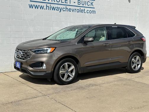 2019 Ford Edge Titanium