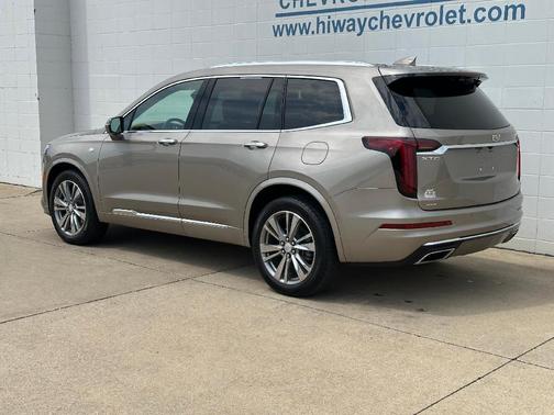 2022 Cadillac XT6 Premium Luxury AWD