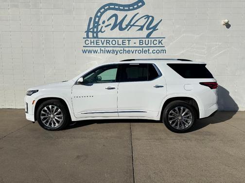 2022 Chevrolet Traverse Premier