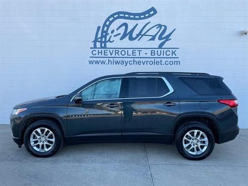 Photo 1 of 15 of 2019 Chevrolet Traverse LT Cloth