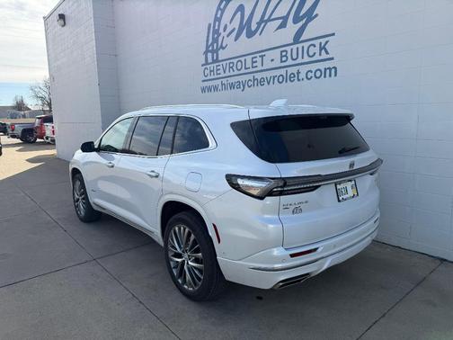 2025 Buick Enclave Avenir