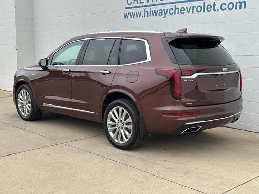 2022 Cadillac XT6 Premium Luxury AWD