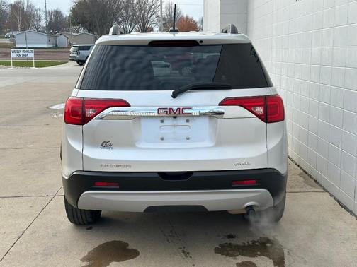 2019 GMC Acadia SLE-2