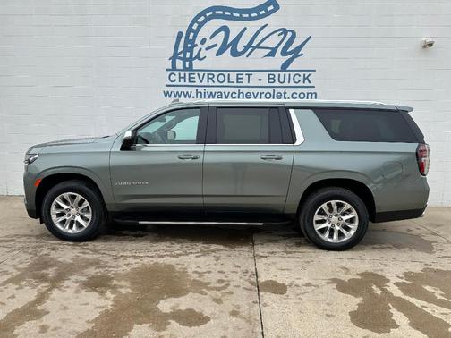 2023 Chevrolet Suburban Premier