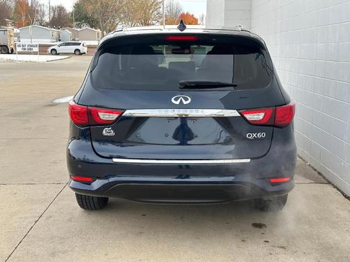 2017 INFINITI QX60 Base