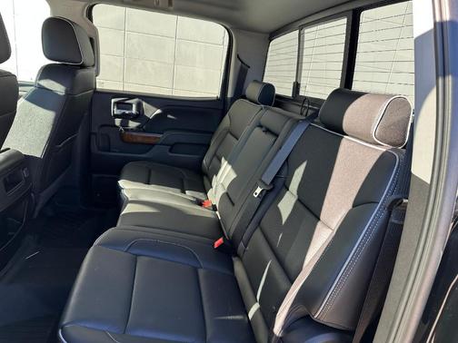 2018 Chevrolet Silverado 1500 High Country