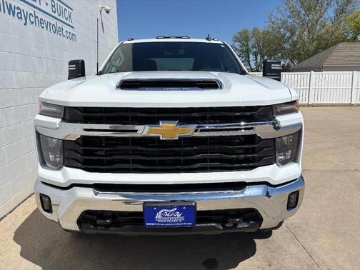 2024 Chevrolet Silverado 3500 LT
