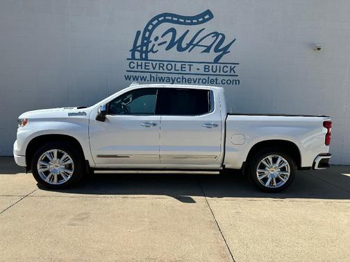 2022 Chevrolet Silverado 1500 High Country