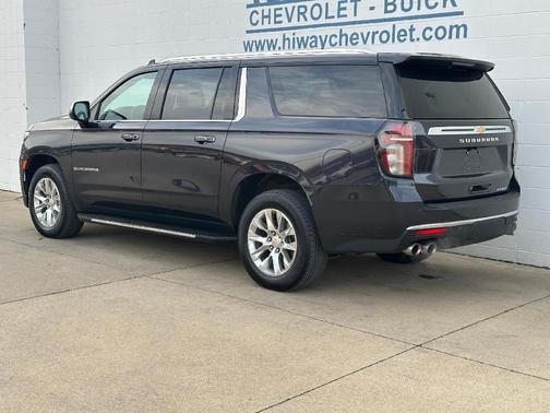 2023 Chevrolet Suburban Premier