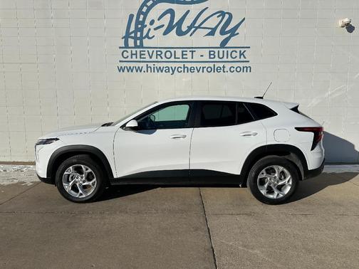 2024 Chevrolet Trax LS