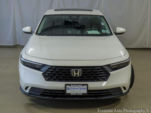 Platinum White Pearl 2024 Honda Accord EX