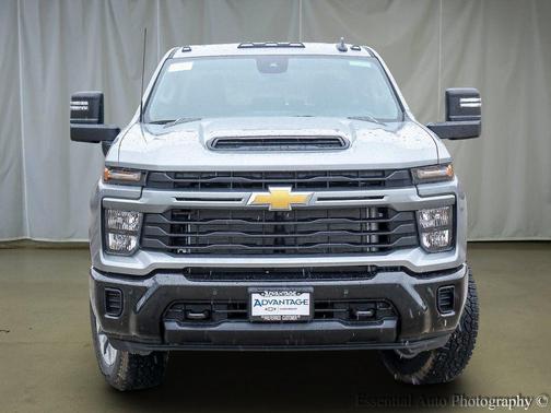 2026 Chevrolet Silverado 2500 Custom