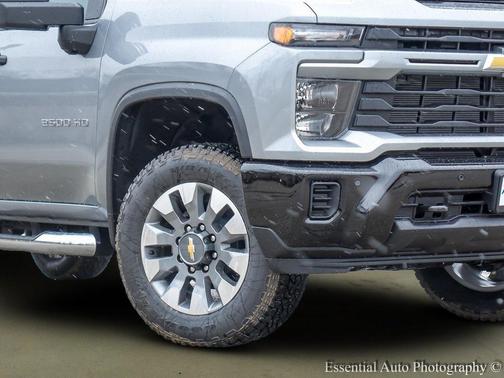 2026 Chevrolet Silverado 2500 Custom