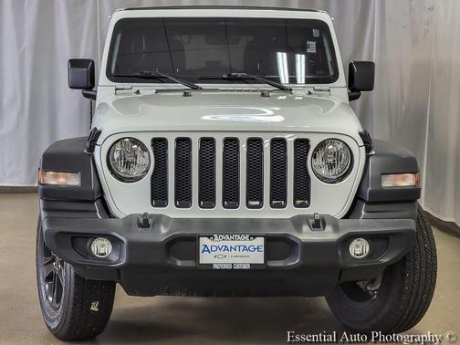 Bright White Clearcoat 2023 Jeep Wrangler Sport