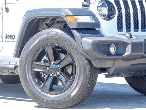 Bright White Clearcoat 2023 Jeep Wrangler Sport