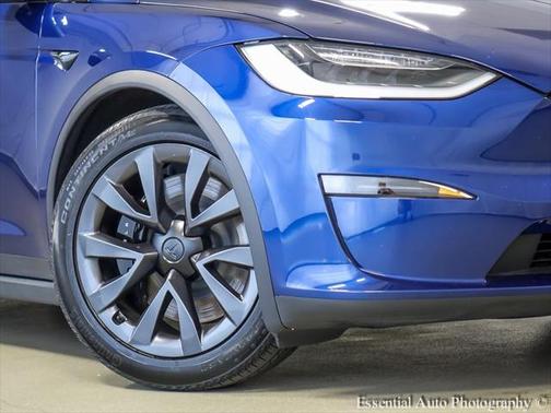2023 Tesla Model X Standard Range