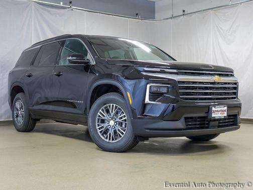 Mosaic Black Metallic 2026 Chevrolet Traverse LT