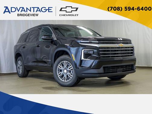 Mosaic Black Metallic 2026 Chevrolet Traverse LT