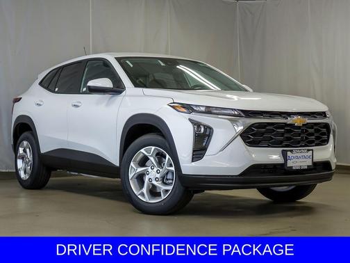 Summit White 2026 Chevrolet Trax LS
