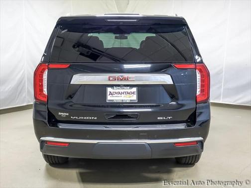 2022 GMC Yukon XL SLT