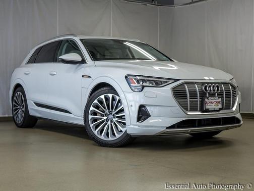 2019 Audi e-tron Premium Plus