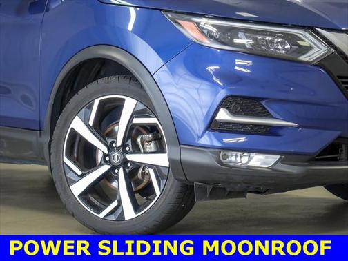 2022 Nissan Rogue Sport SL
