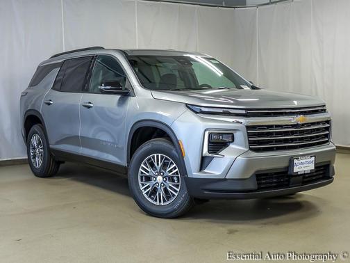 Sterling Gray Metallic 2026 Chevrolet Traverse LT